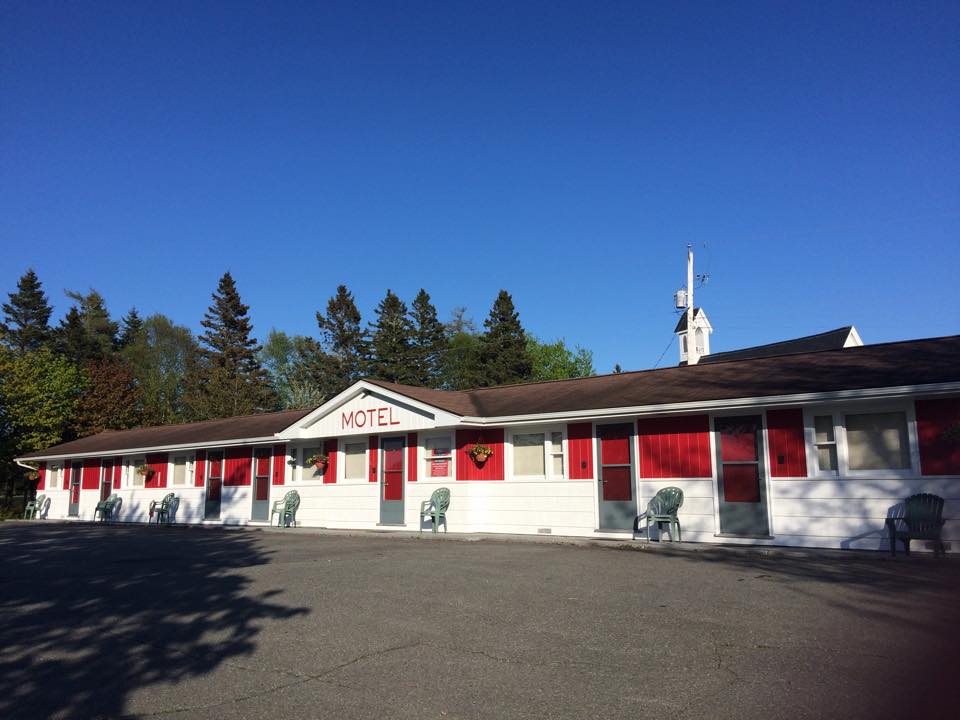 Webbers Lake Charlotte Motel gallery image