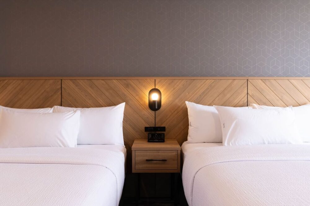 Sandman Signature Hotel image