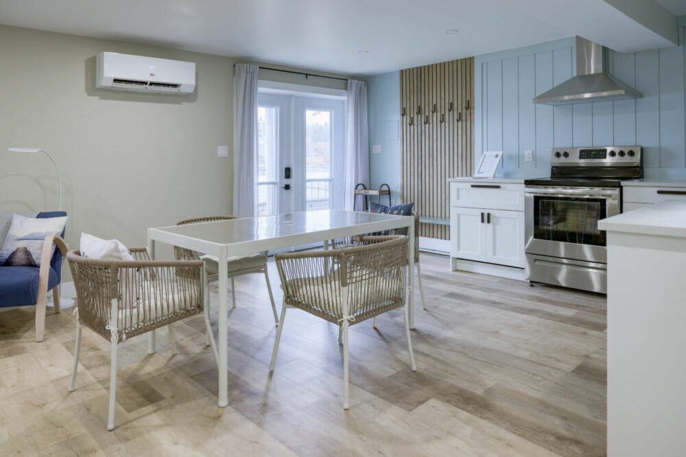 East River Retreat image