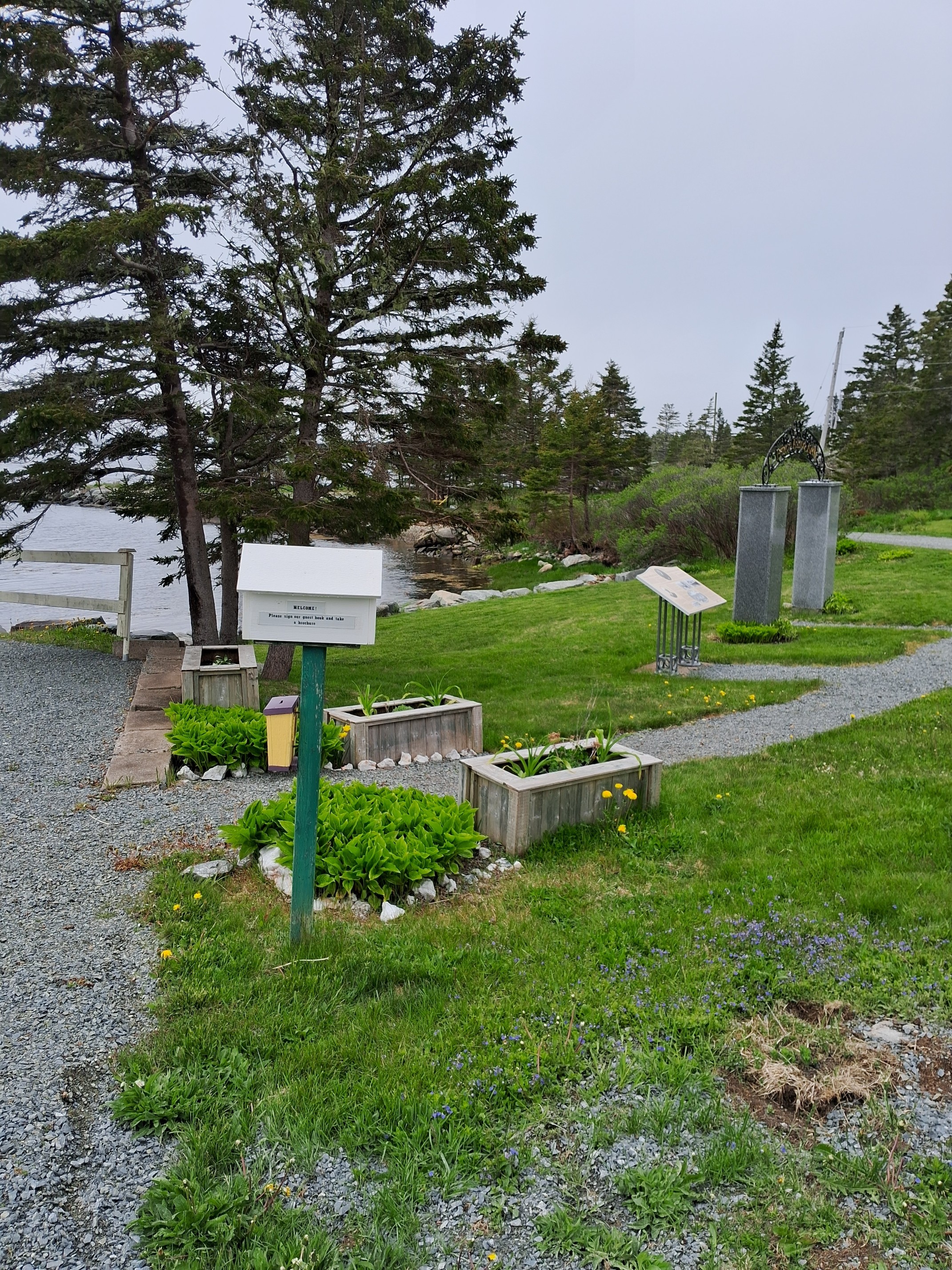 Prince Alfred Arch and Graeme Ferguson Memorial Park gallery image