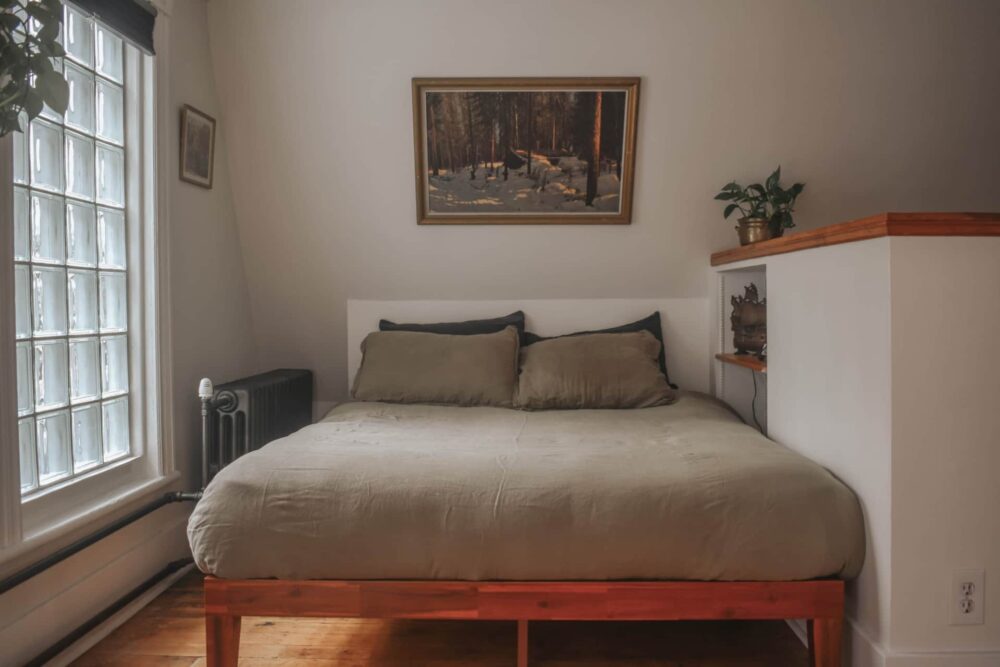 The Narrows Public House Stay Above image