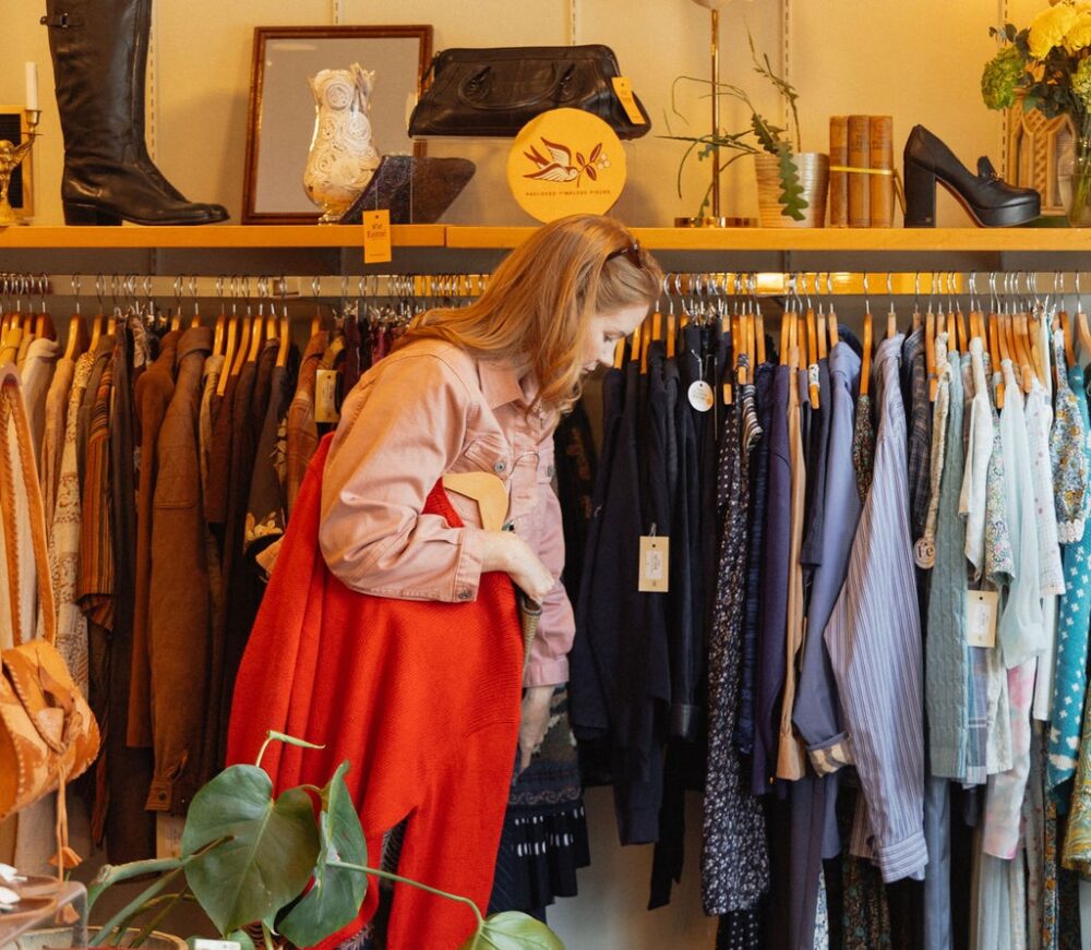 Esmé & Evee Vintage & Preloved image