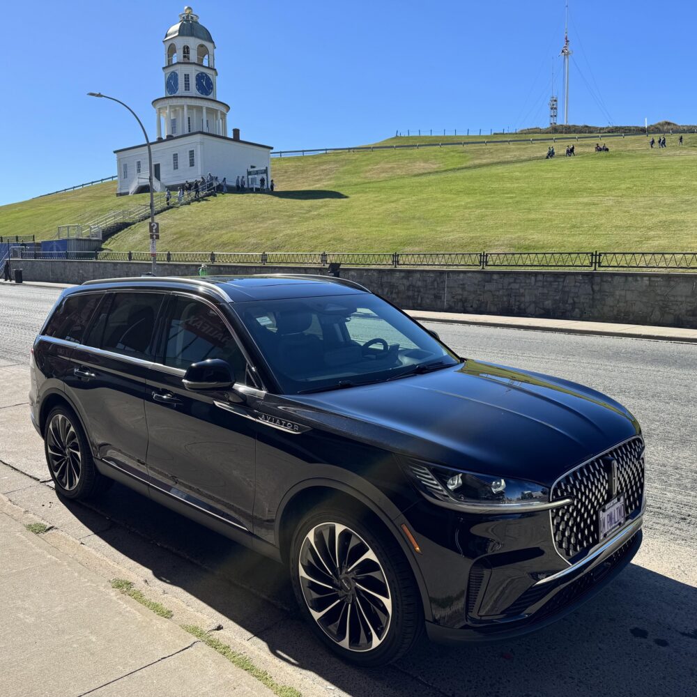 AM PM Limousine image